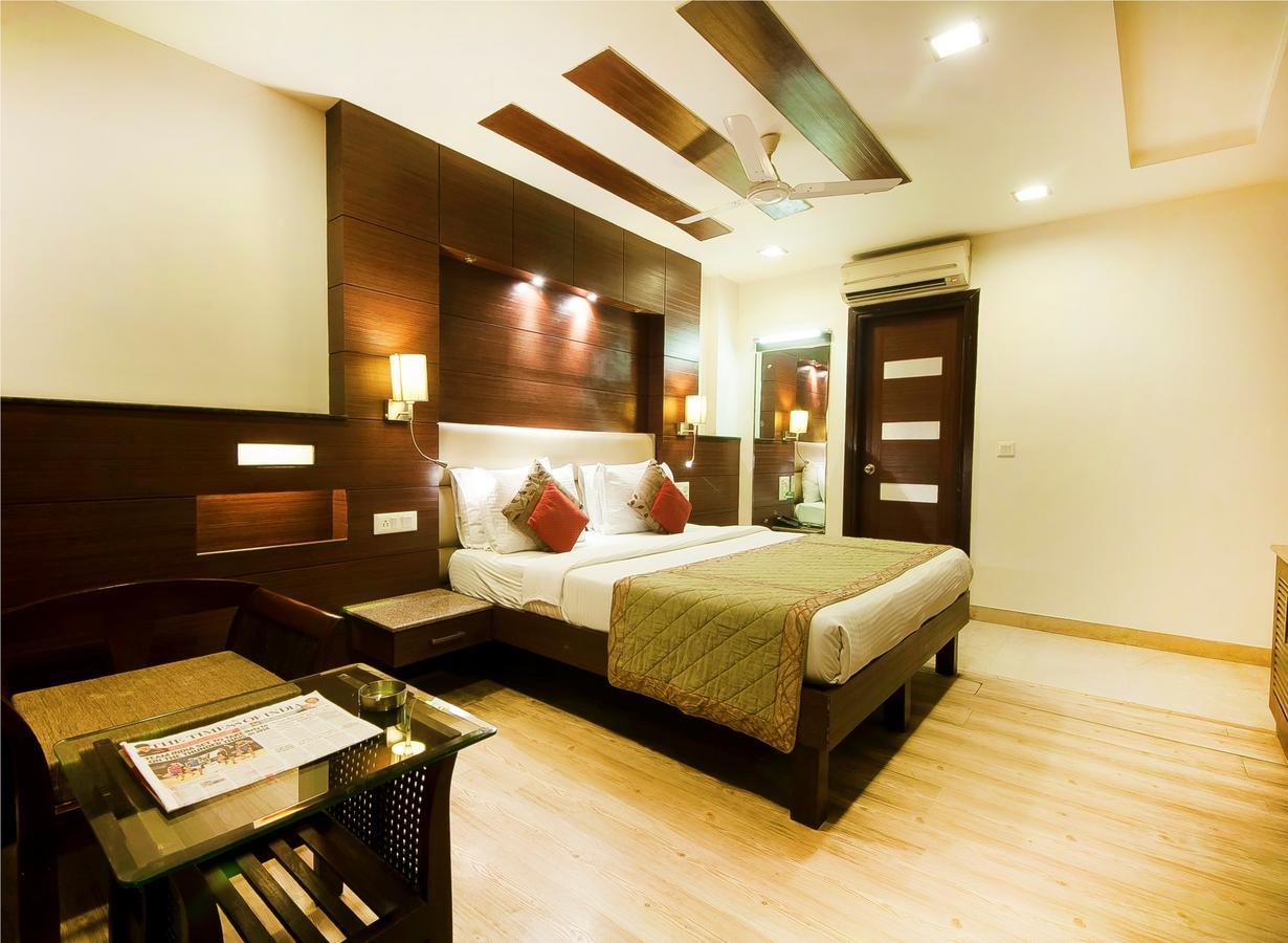 Hotel Amaltas International - Delhi-16 Nuova Delhi Esterno foto
