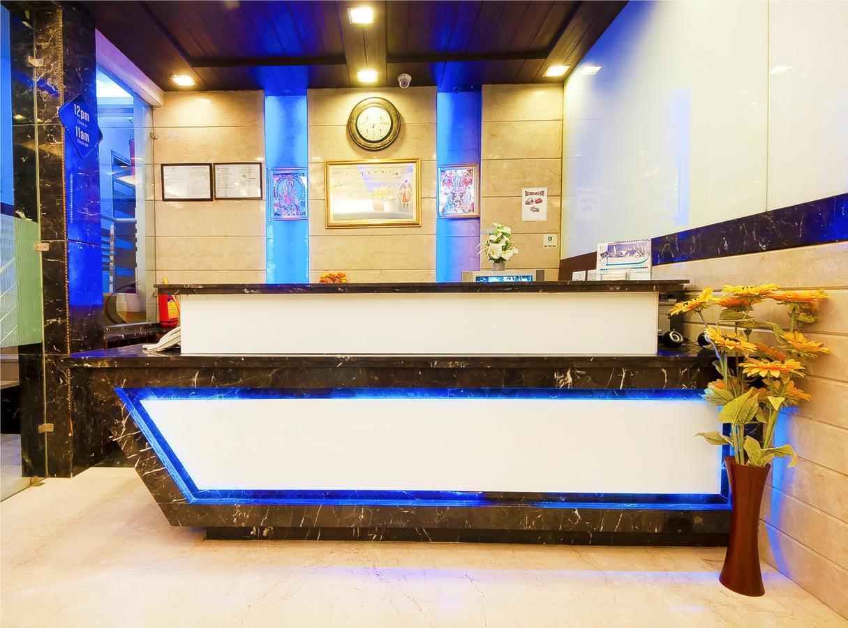 Hotel Amaltas International - Delhi-16 Nuova Delhi Esterno foto