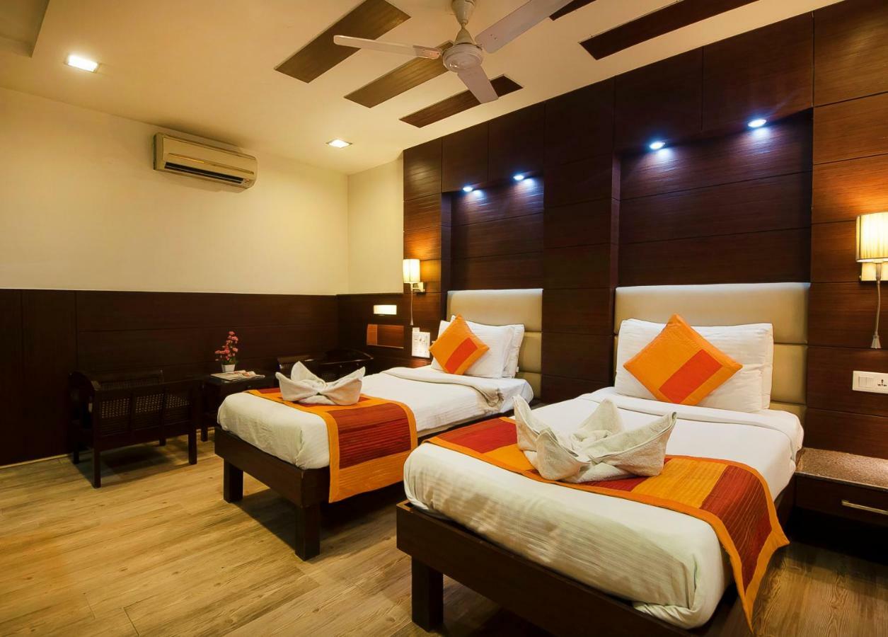 Hotel Amaltas International - Delhi-16 Nuova Delhi Esterno foto